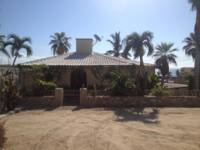 Отель SURFER'S PARADISE, YOGA&FOOD GARDEN@COSTA AZUL, LOS CABOS  Сан-Хосе-Дель-Кабо